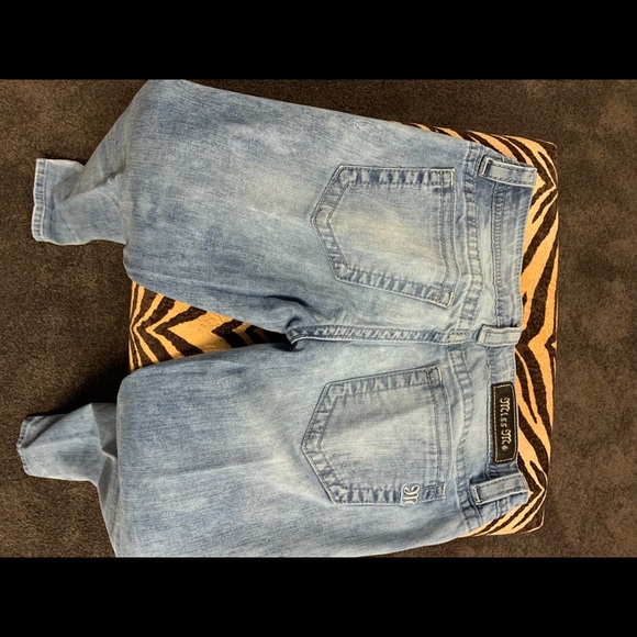 Jeans - Picture 2 of 5